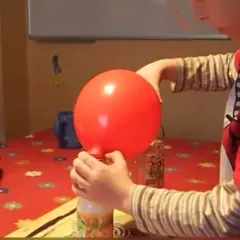 Jak działa balon samopompujący? Odkryj chemiczny sekret!