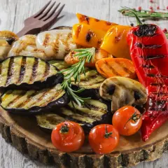 Co przynieść na grilla? Praktyczne pomysły i czego unikać