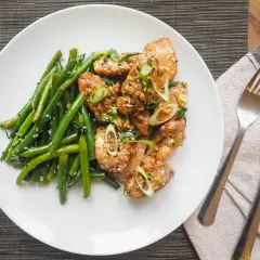 Jedzenie dla gości: szybkie pomysły i przepisy na menu bez stresu