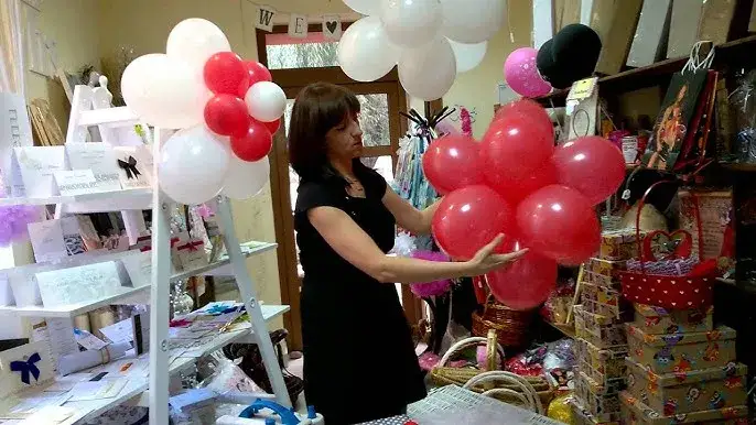 organiczna kula z balon&oacute;w inspiracje