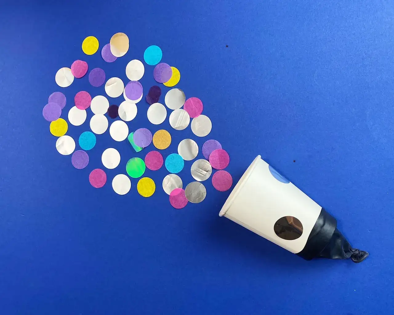DIY strzelające konfetti tuba balon